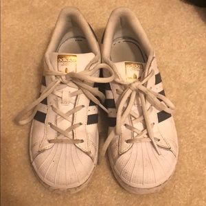 Boys adidas superstar size 3